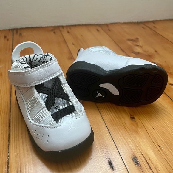 Toddler Air Jordan 6 Rings (TD), NIB never worn. White/black - Picture 3 of 5